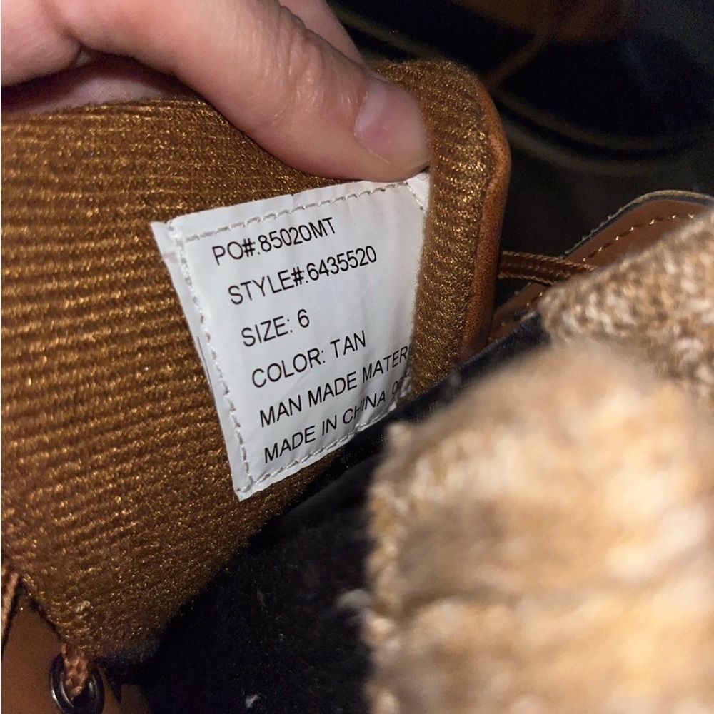 Winter Boots - Picture 6 of 7